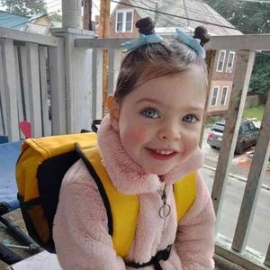 Meet your Posher, Charles